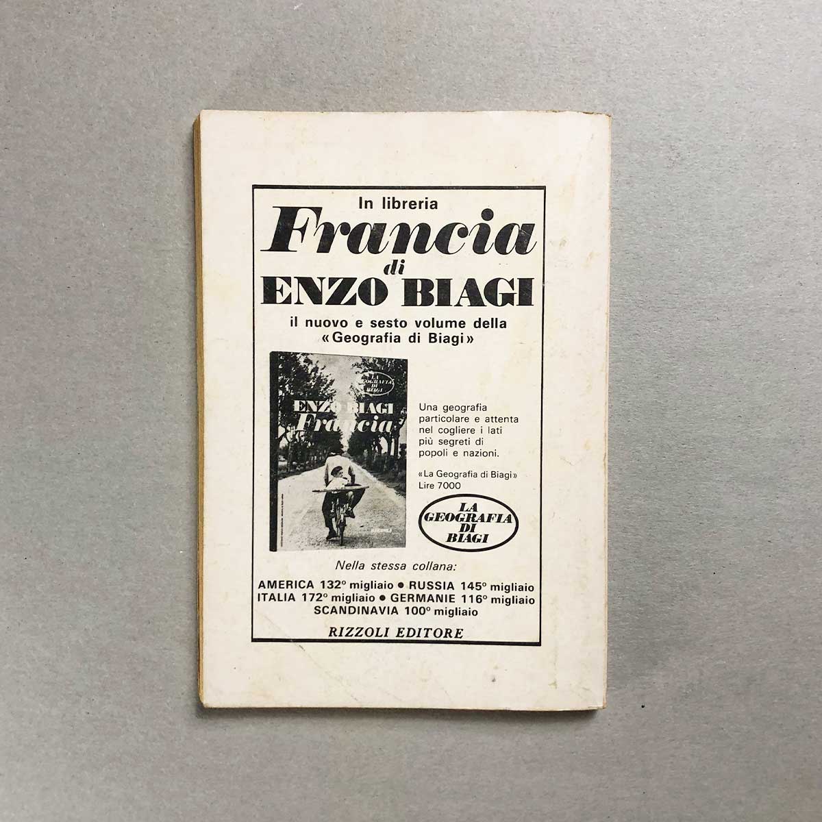 la-rivista-alfred-hitchcock-rizzoli-retro-copertina
