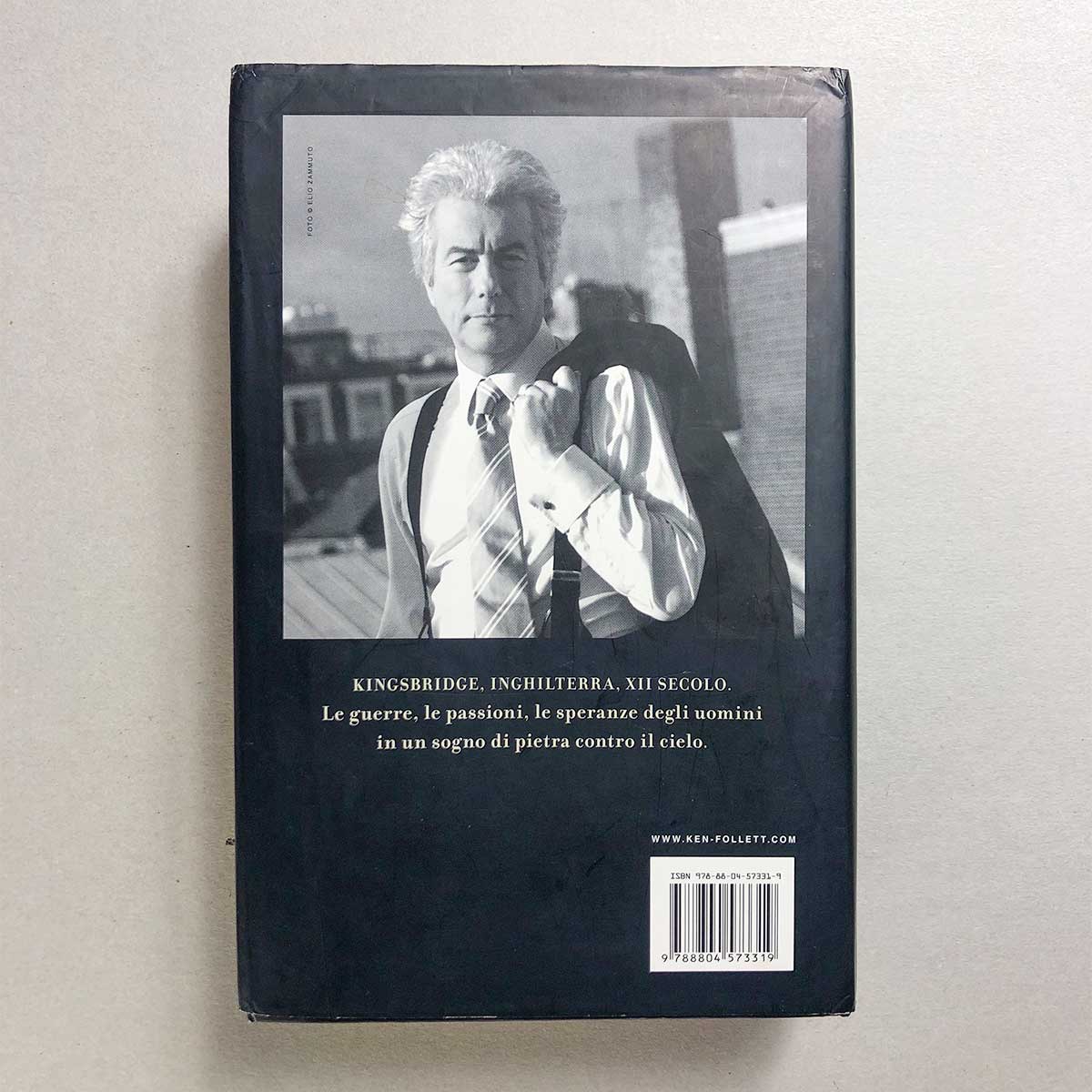 libro-i-pilastri-della-terra-ken-follett-2