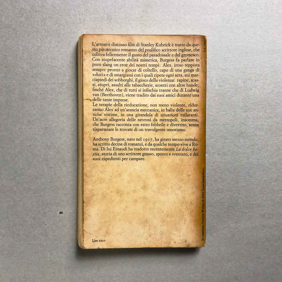 libro-un-arancia-a-orologeria-einaudi-1